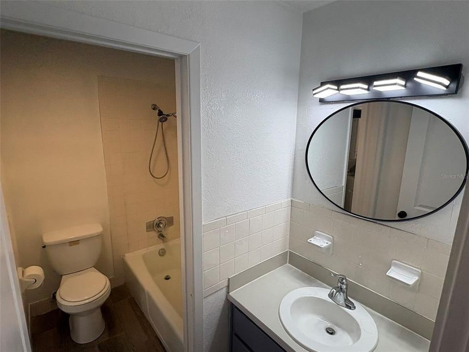 For Sale: $178,000 (2 beds, 1 baths, 1000 Square Feet)