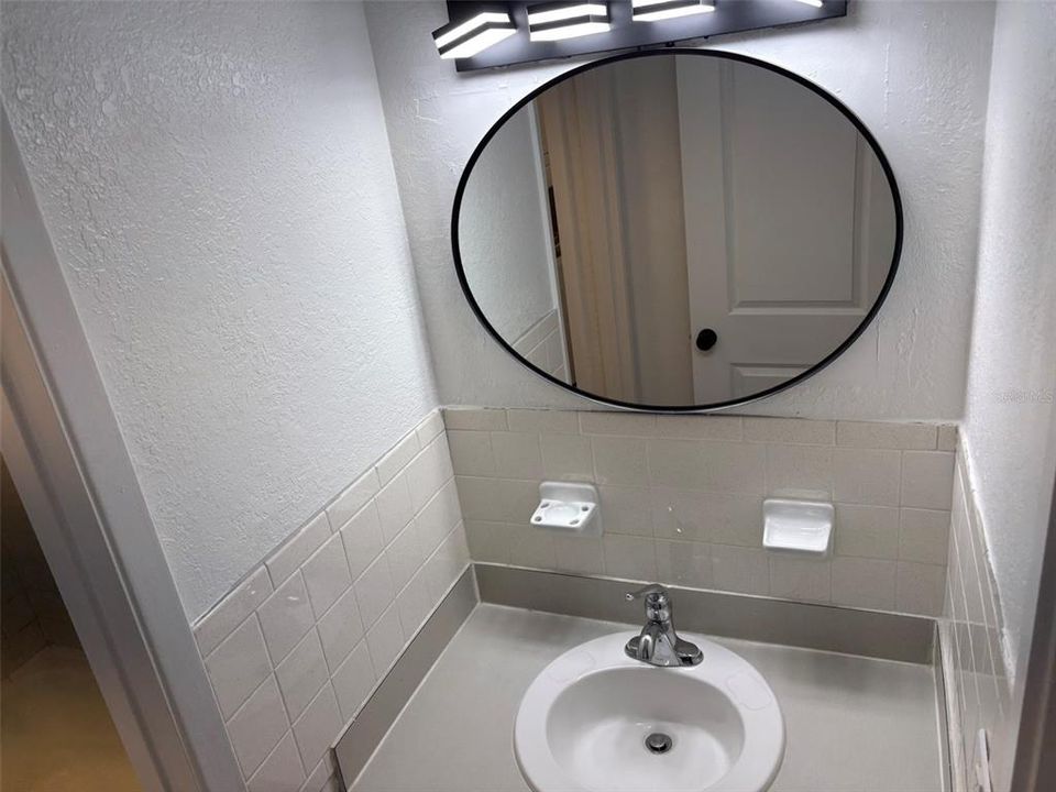 For Sale: $178,000 (2 beds, 1 baths, 1000 Square Feet)