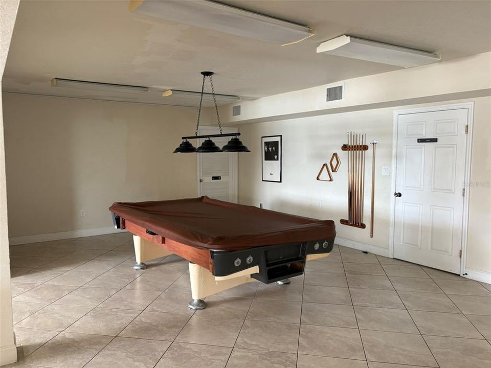 For Sale: $178,000 (2 beds, 1 baths, 1000 Square Feet)