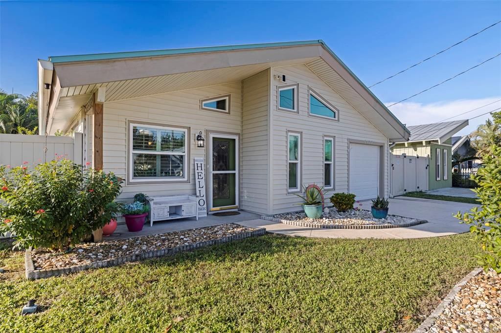 На продажу: $425,000 (3 спален, 2 ванн, 998 Квадратных фут)