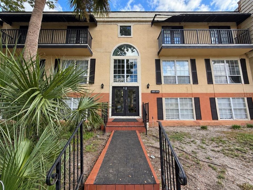 En Venta: $115,000 (2 camas, 2 baños, 1165 Pies cuadrados)