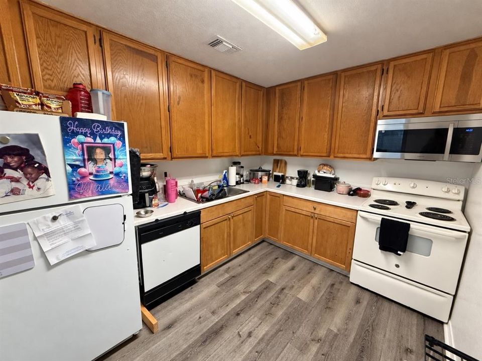 En Venta: $115,000 (2 camas, 2 baños, 1165 Pies cuadrados)