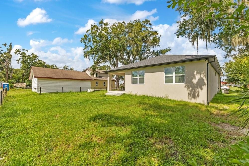 En Venta: $410,000 (3 camas, 2 baños, 1813 Pies cuadrados)