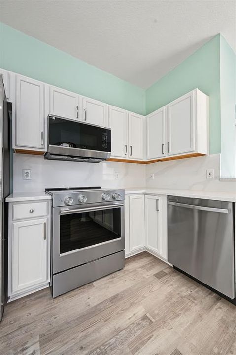 For Sale: $365,000 (2 beds, 2 baths, 1740 Square Feet)