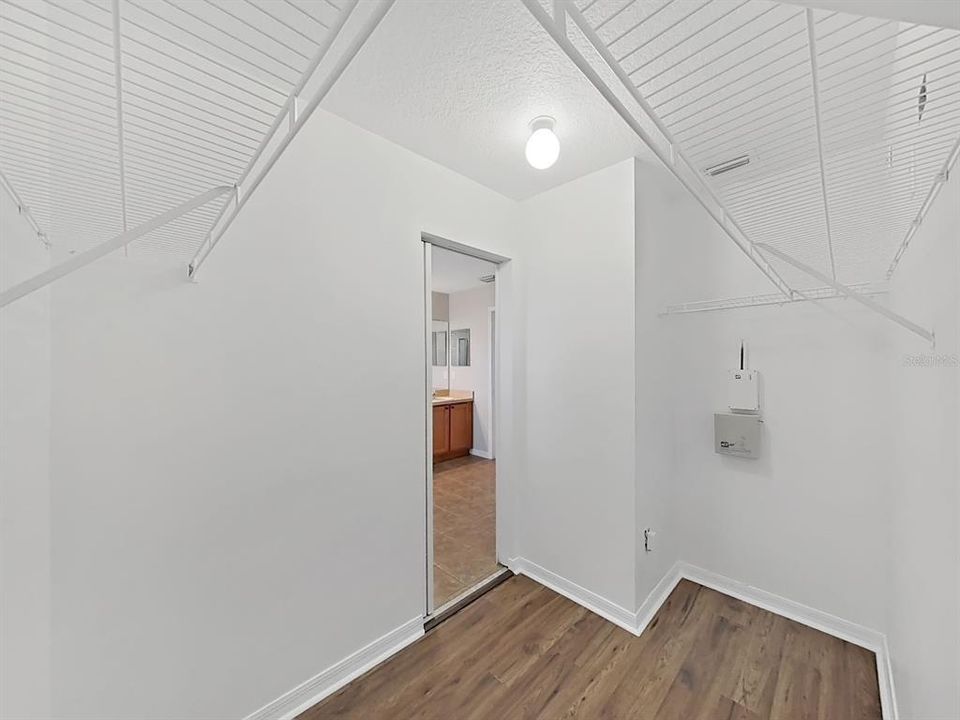 En Venta: $419,000 (6 camas, 3 baños, 3080 Pies cuadrados)
