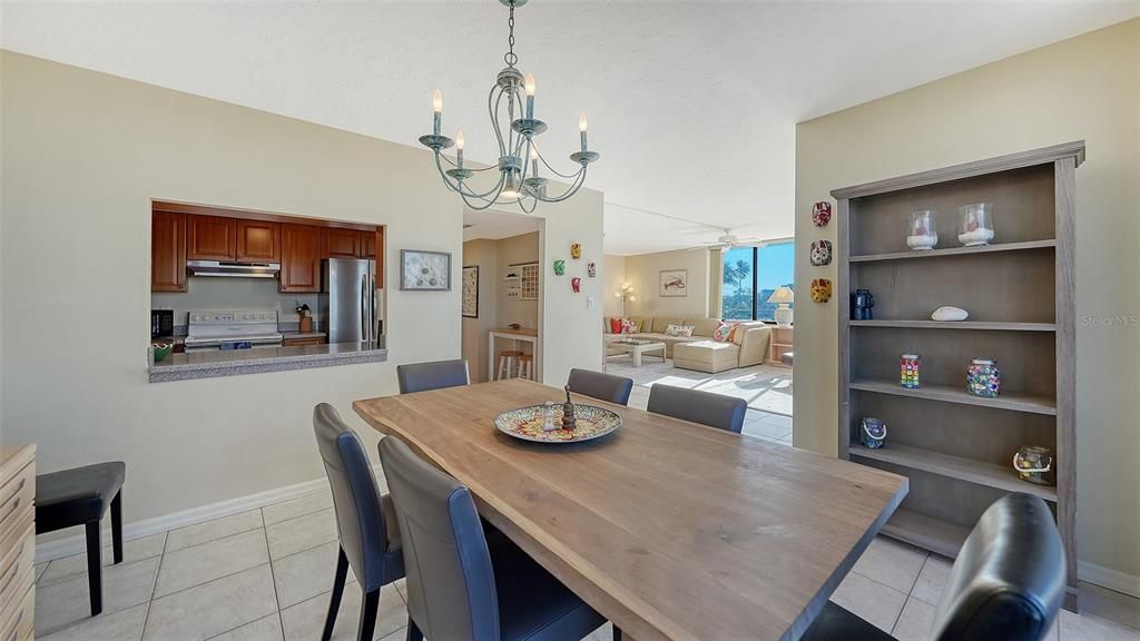En Venta: $1,195,000 (2 camas, 2 baños, 1446 Pies cuadrados)