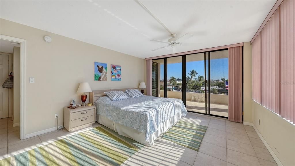 En Venta: $1,195,000 (2 camas, 2 baños, 1446 Pies cuadrados)