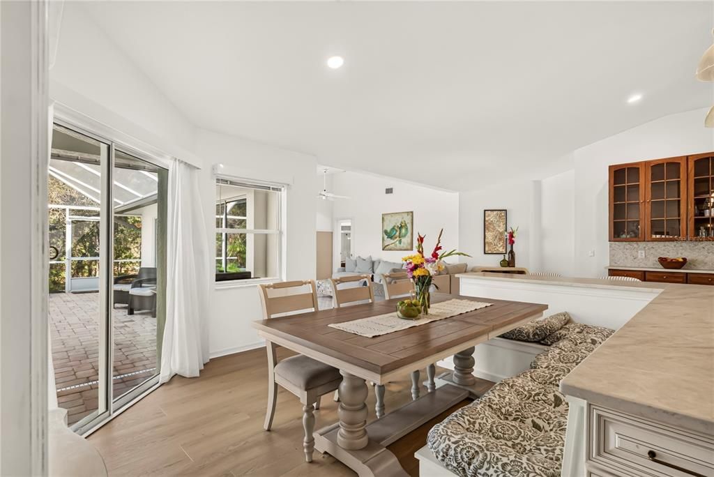 En Venta: $625,000 (4 camas, 2 baños, 2981 Pies cuadrados)