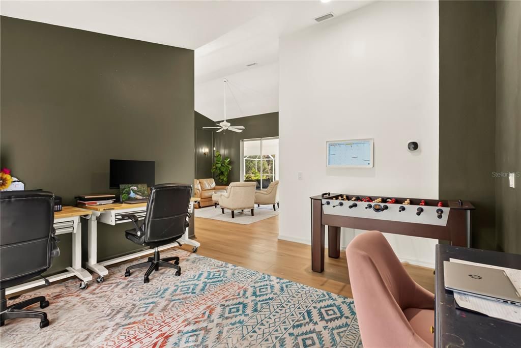 En Venta: $625,000 (4 camas, 2 baños, 2981 Pies cuadrados)