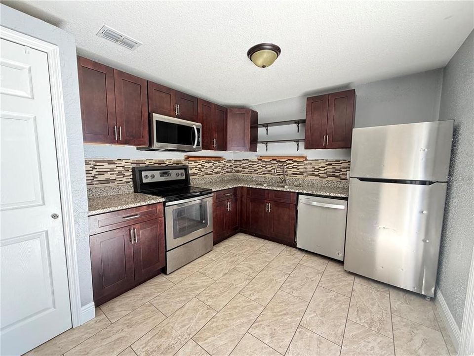 En Venta: $210,000 (3 camas, 1 baños, 1160 Pies cuadrados)