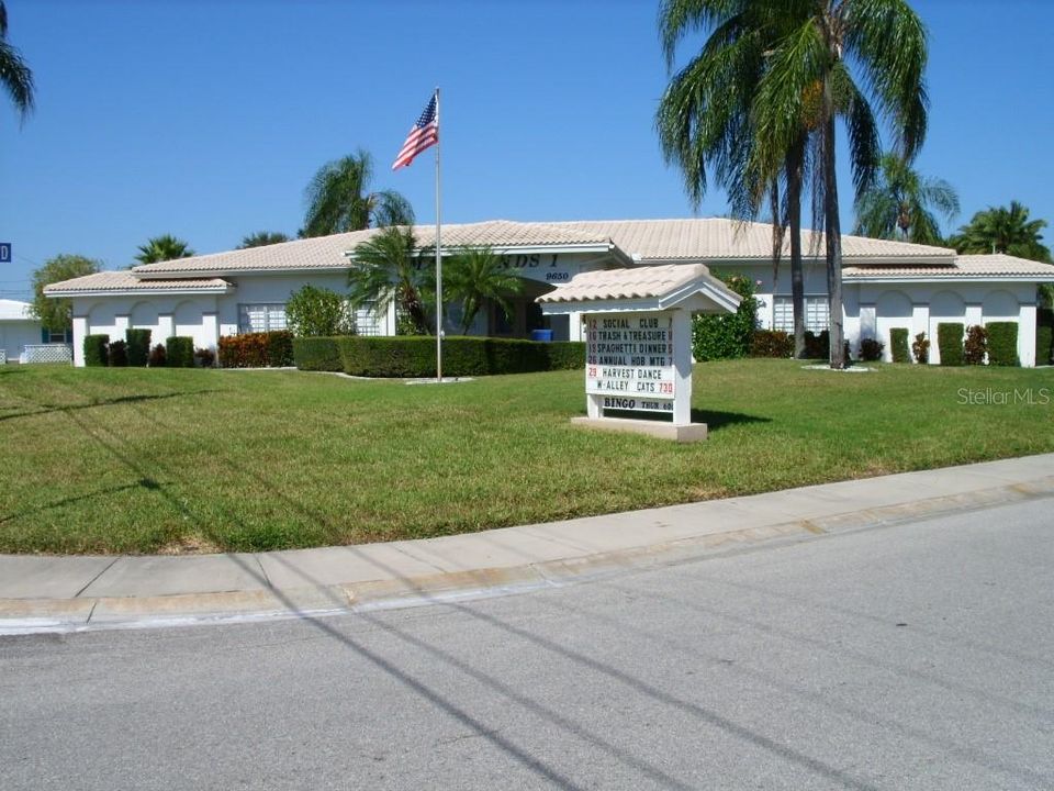 Active With Contract: $240,000 (2 beds, 2 baths, 1587 Square Feet)