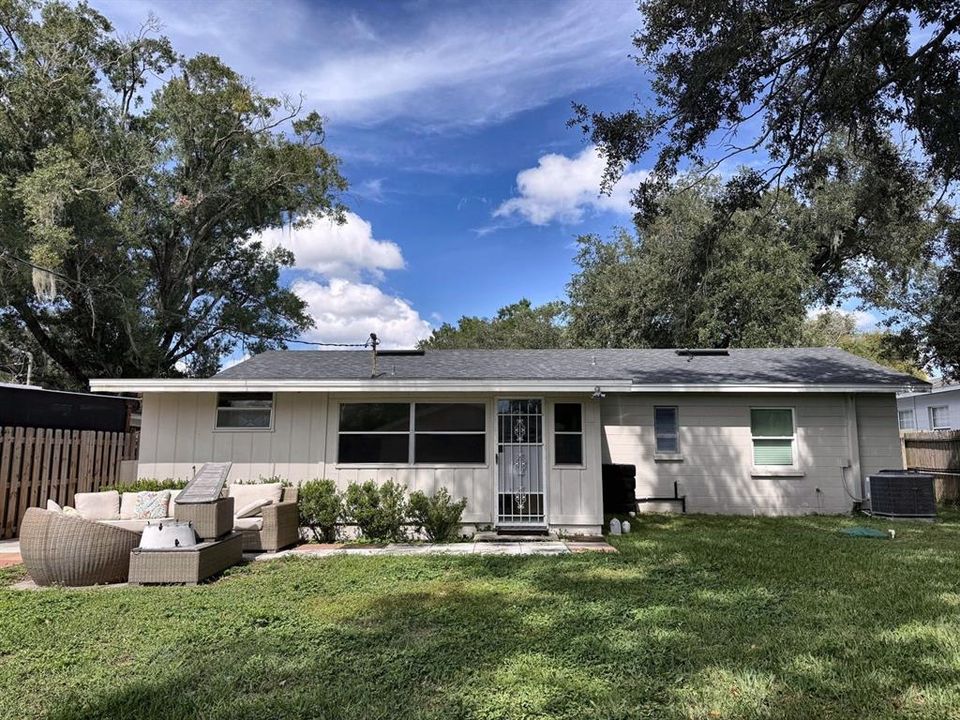 En Venta: $349,900 (3 camas, 2 baños, 1205 Pies cuadrados)