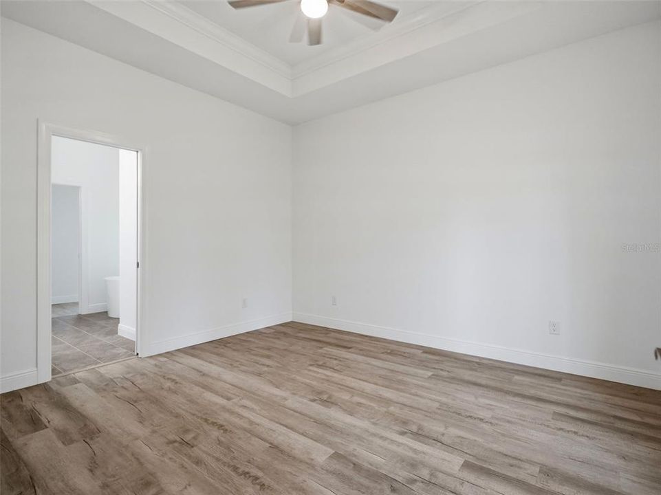 En Venta: $449,000 (3 camas, 2 baños, 1919 Pies cuadrados)
