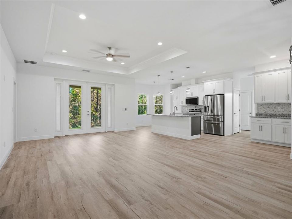 En Venta: $449,000 (3 camas, 2 baños, 1919 Pies cuadrados)