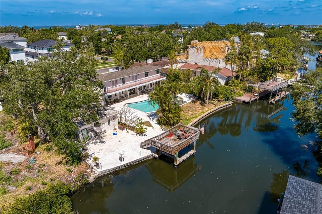 En Venta: $2,350,000 (0.42 acres)