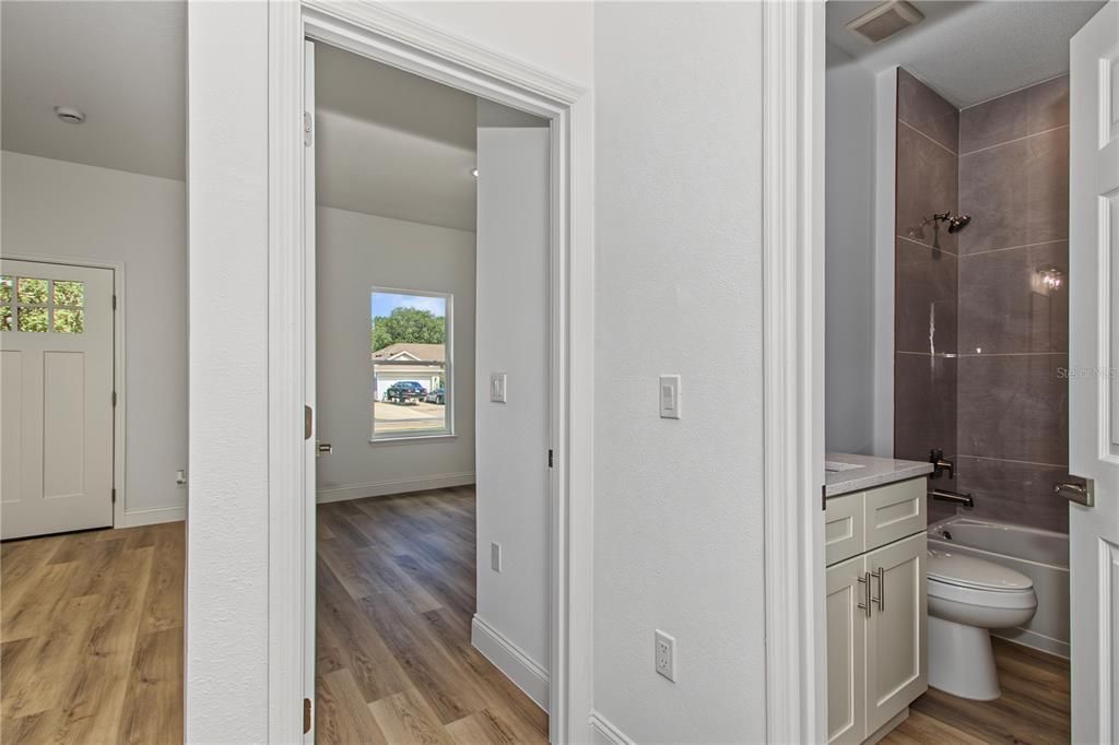 For Sale: $249,000 (3 beds, 2 baths, 1427 Square Feet)