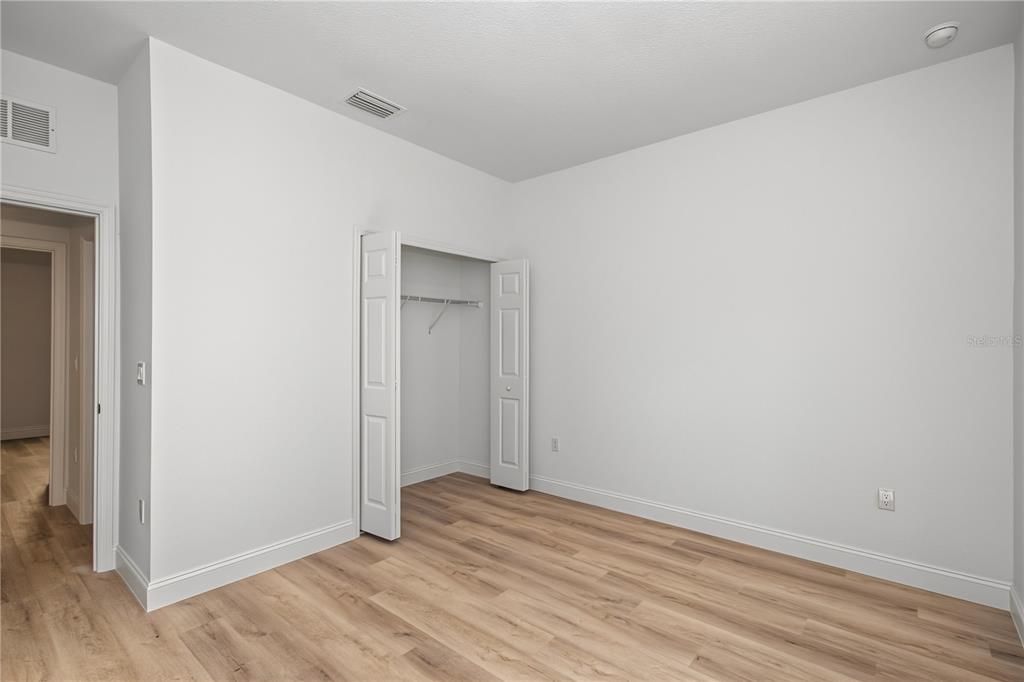 For Sale: $249,000 (3 beds, 2 baths, 1427 Square Feet)