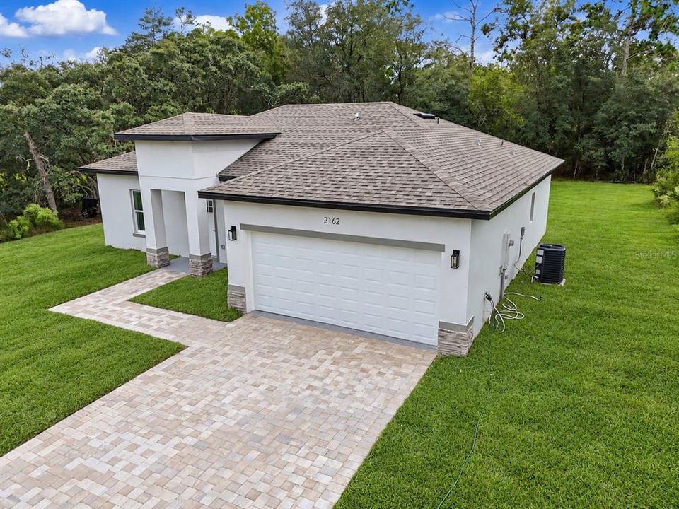 For Sale: $249,000 (3 beds, 2 baths, 1427 Square Feet)