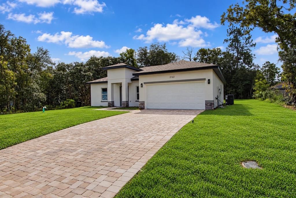 For Sale: $249,000 (3 beds, 2 baths, 1427 Square Feet)