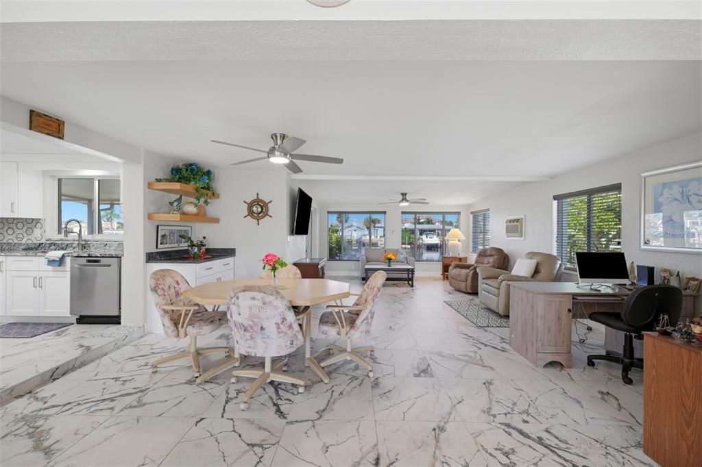 En Venta: $775,000 (2 camas, 2 baños, 1673 Pies cuadrados)
