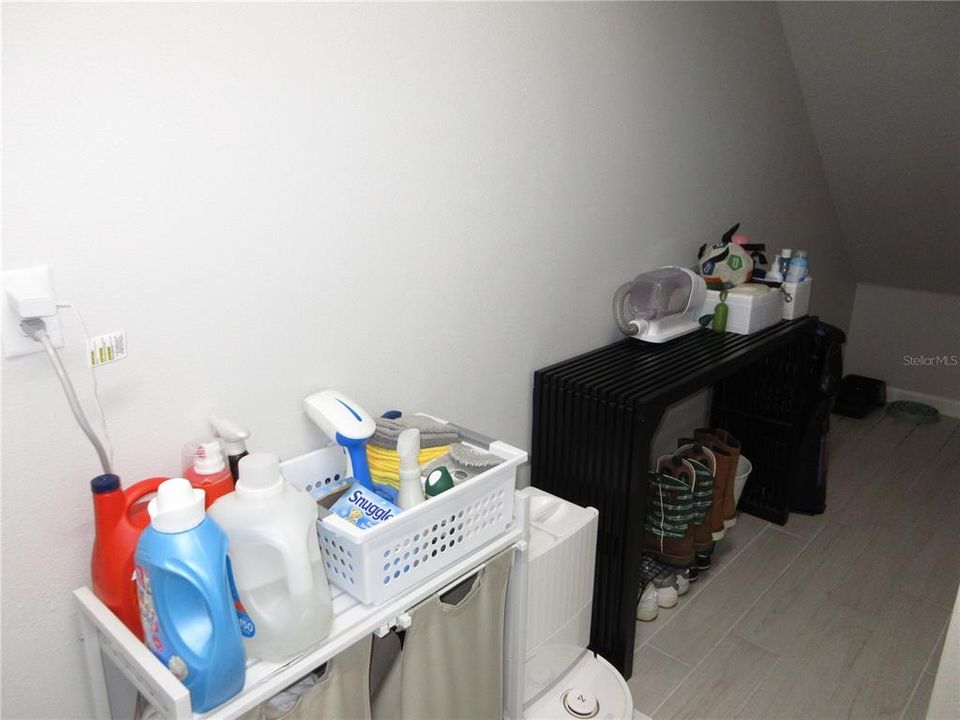 На продажу: $399,000 (3 спален, 2 ванн, 1833 Квадратных фут)