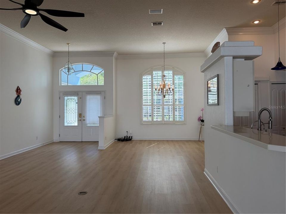 For Sale: $485,000 (3 beds, 2 baths, 1870 Square Feet)