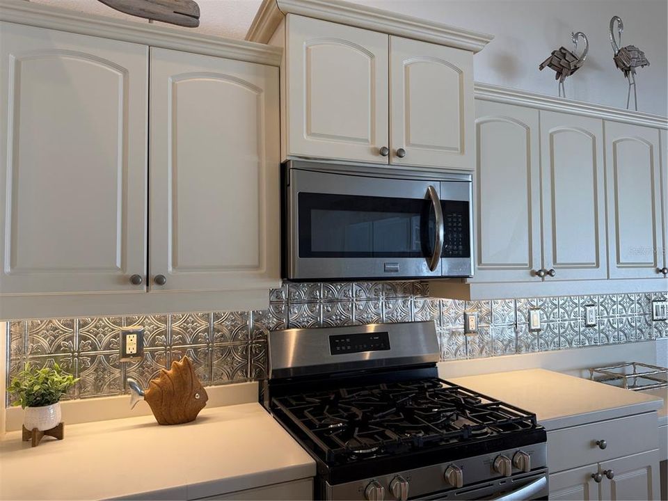 For Sale: $485,000 (3 beds, 2 baths, 1870 Square Feet)