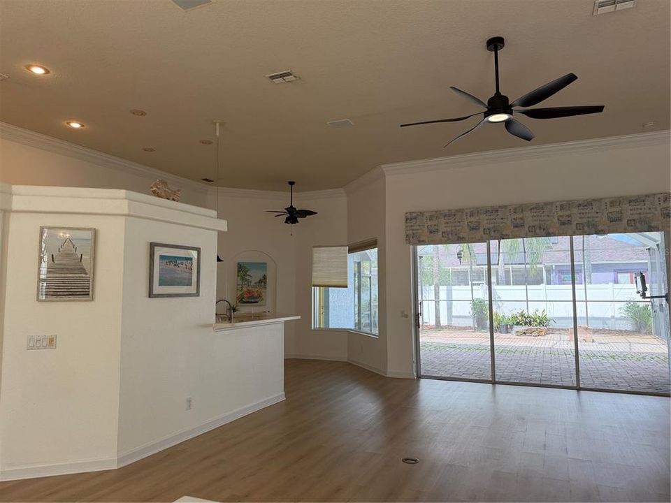 For Sale: $485,000 (3 beds, 2 baths, 1870 Square Feet)