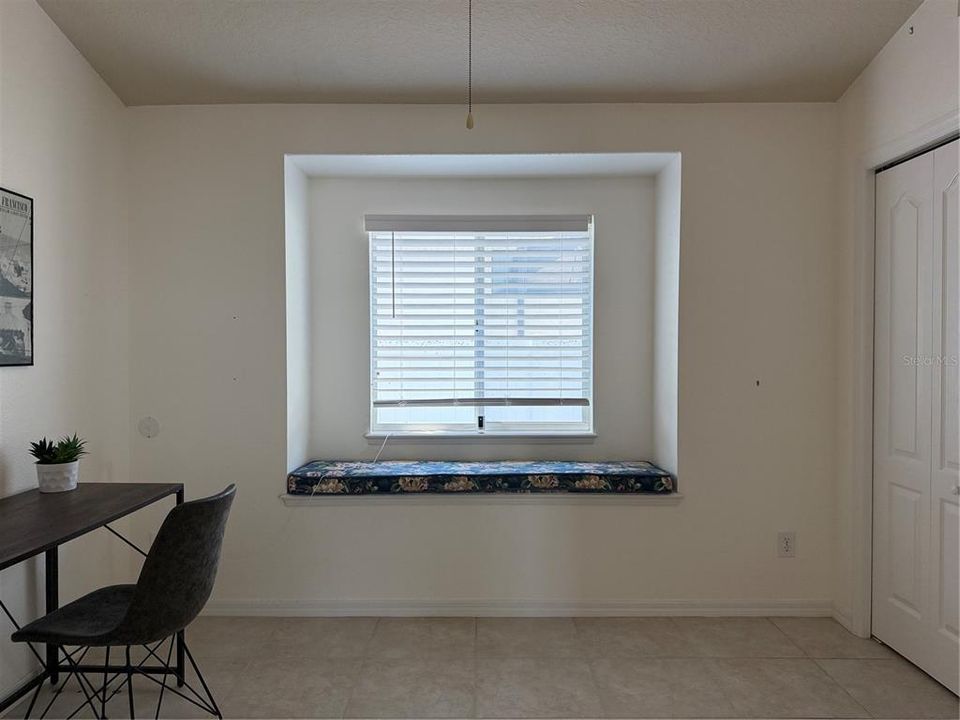 For Sale: $485,000 (3 beds, 2 baths, 1870 Square Feet)