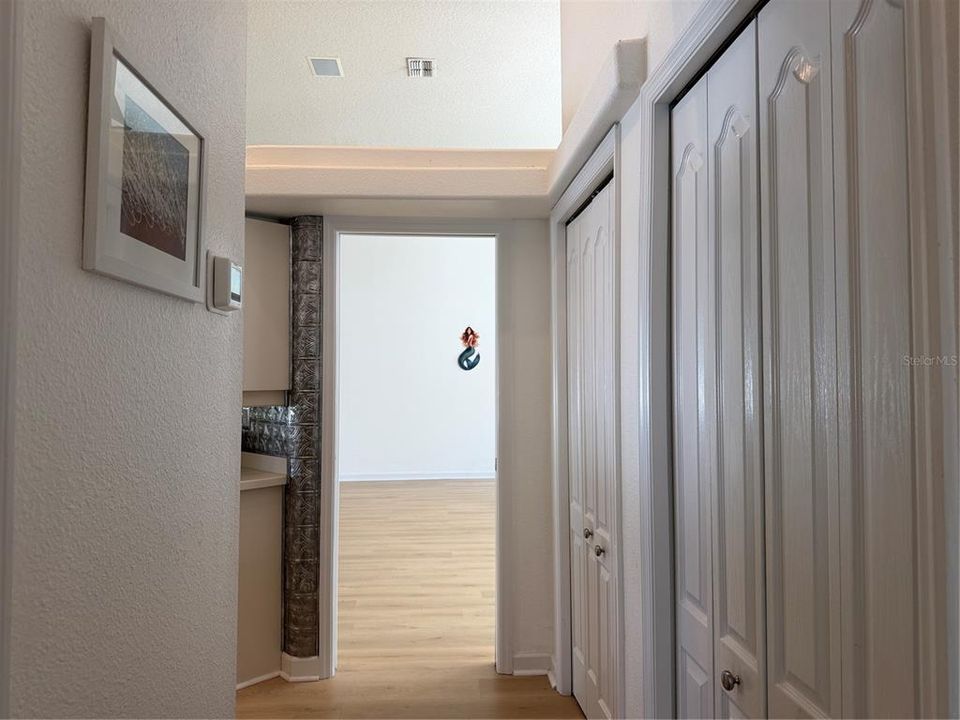 For Sale: $485,000 (3 beds, 2 baths, 1870 Square Feet)