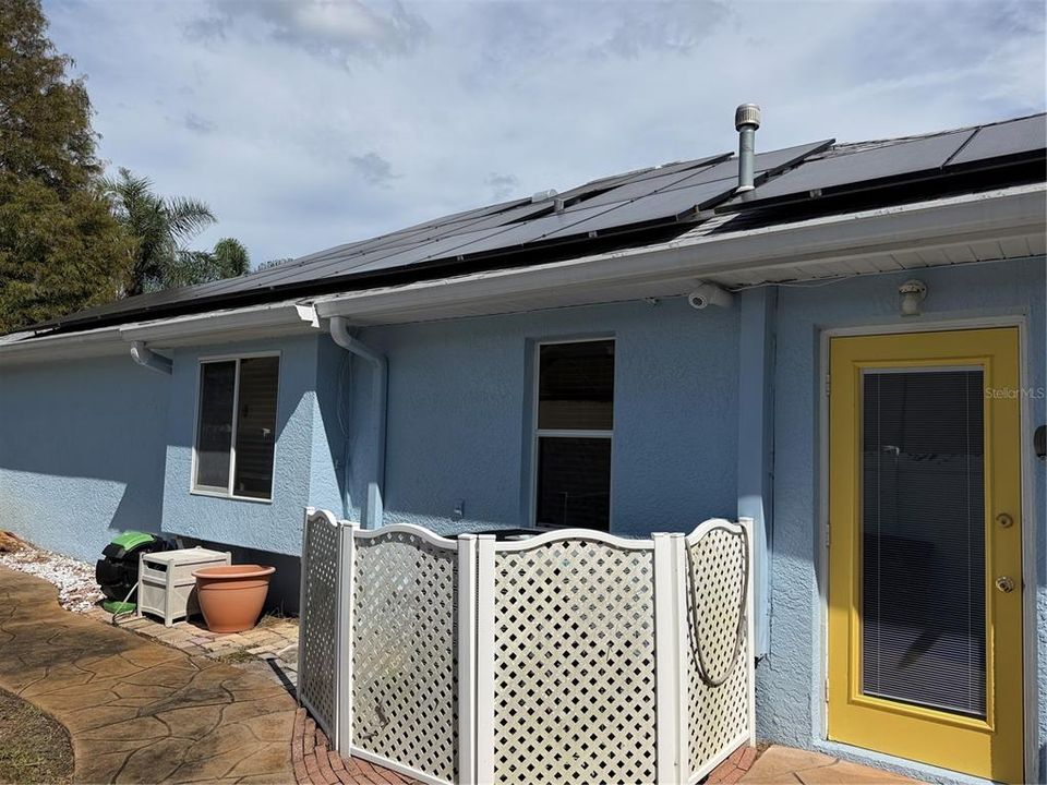 For Sale: $485,000 (3 beds, 2 baths, 1870 Square Feet)