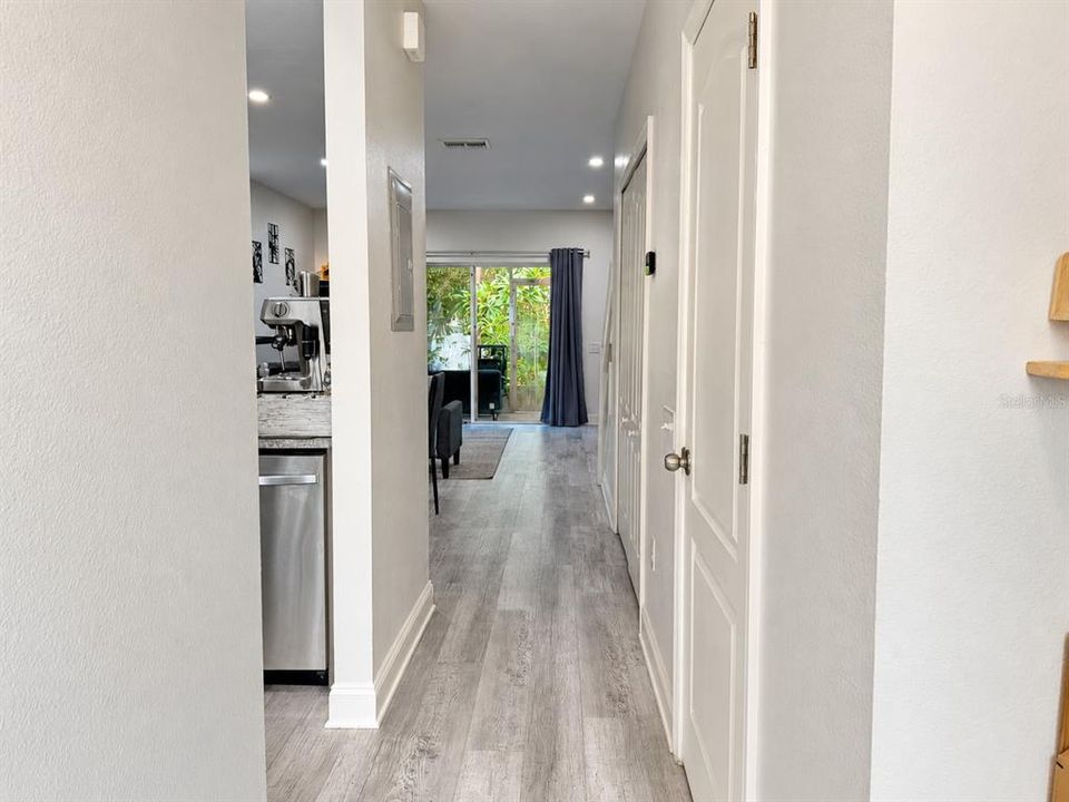 В аренду: $1,800 (2 спален, 2 ванн, 1184 Квадратных фут)