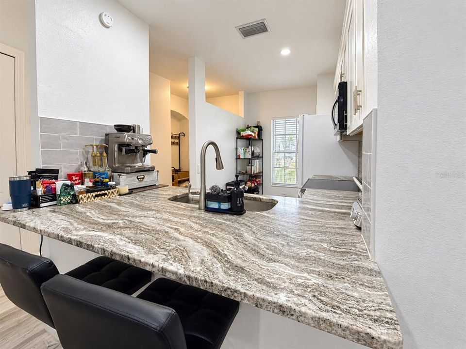 В аренду: $1,800 (2 спален, 2 ванн, 1184 Квадратных фут)