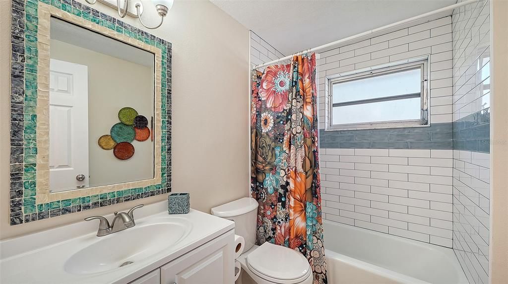 For Sale: $975,000 (2 beds, 0 baths, 1276 Square Feet)