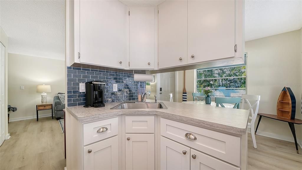 For Sale: $975,000 (2 beds, 0 baths, 1276 Square Feet)