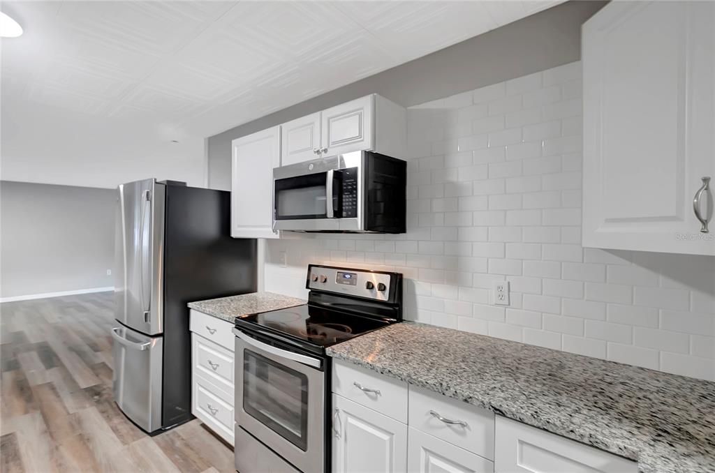 En Venta: $299,000 (3 camas, 2 baños, 1875 Pies cuadrados)