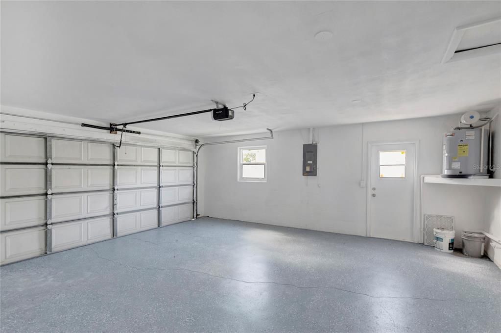 En Venta: $299,000 (3 camas, 2 baños, 1875 Pies cuadrados)