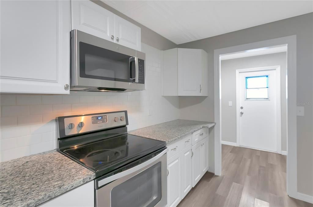 En Venta: $299,000 (3 camas, 2 baños, 1875 Pies cuadrados)