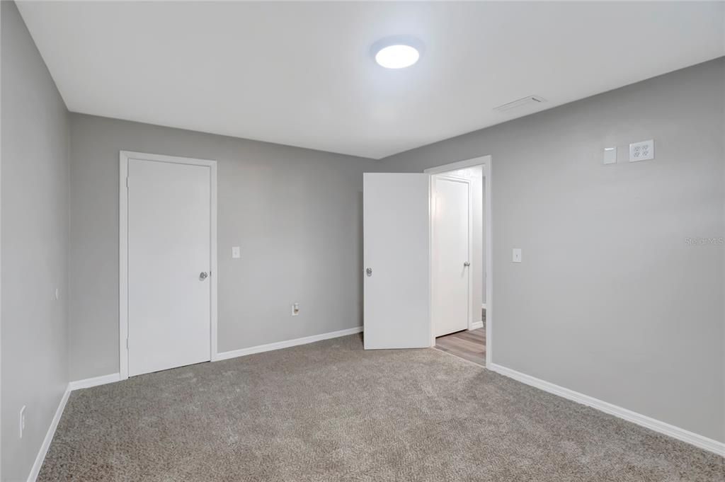 En Venta: $299,000 (3 camas, 2 baños, 1875 Pies cuadrados)