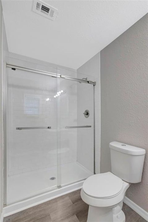 En Venta: $299,000 (3 camas, 2 baños, 1875 Pies cuadrados)