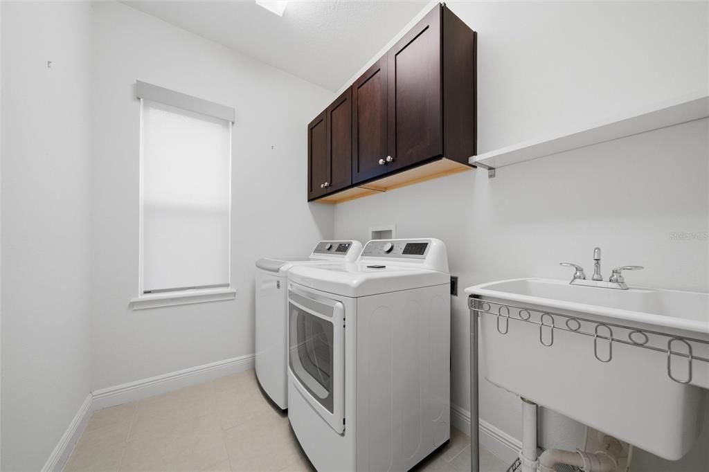 En Renta: $3,495 (4 camas, 3 baños, 2707 Pies cuadrados)