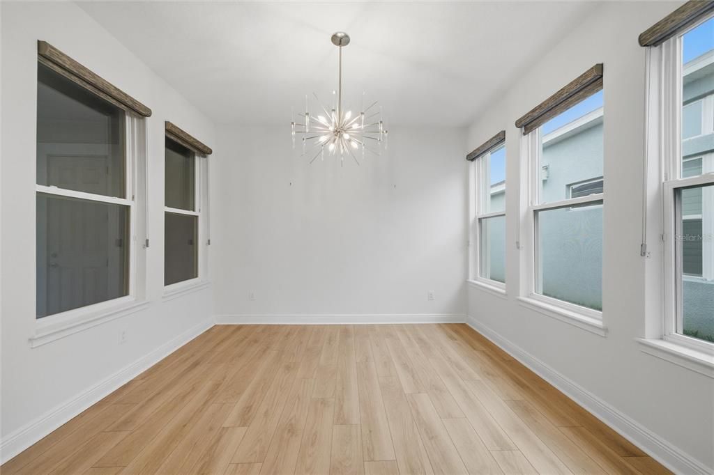 En Renta: $3,495 (4 camas, 3 baños, 2707 Pies cuadrados)