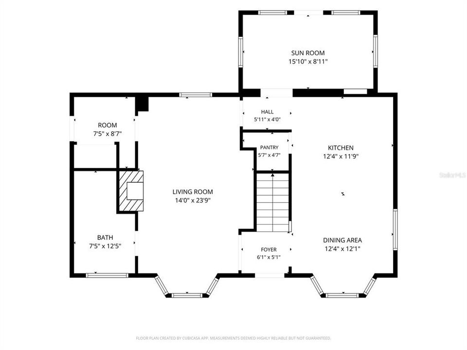 На продажу: $379,000 (4 спален, 2 ванн, 1704 Квадратных фут)