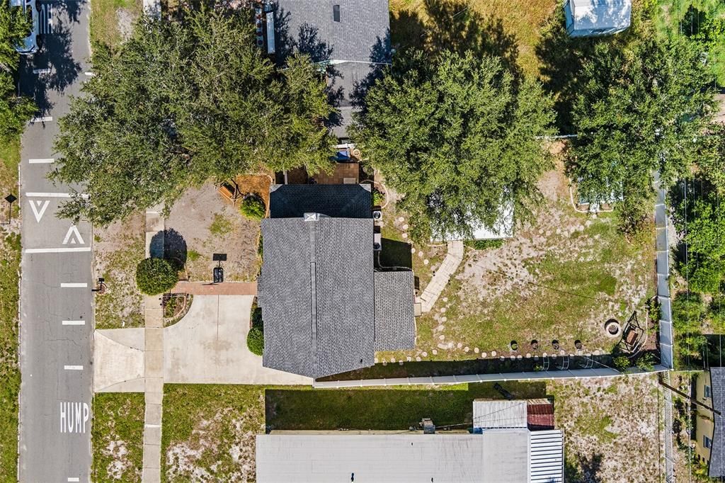 На продажу: $379,000 (4 спален, 2 ванн, 1704 Квадратных фут)