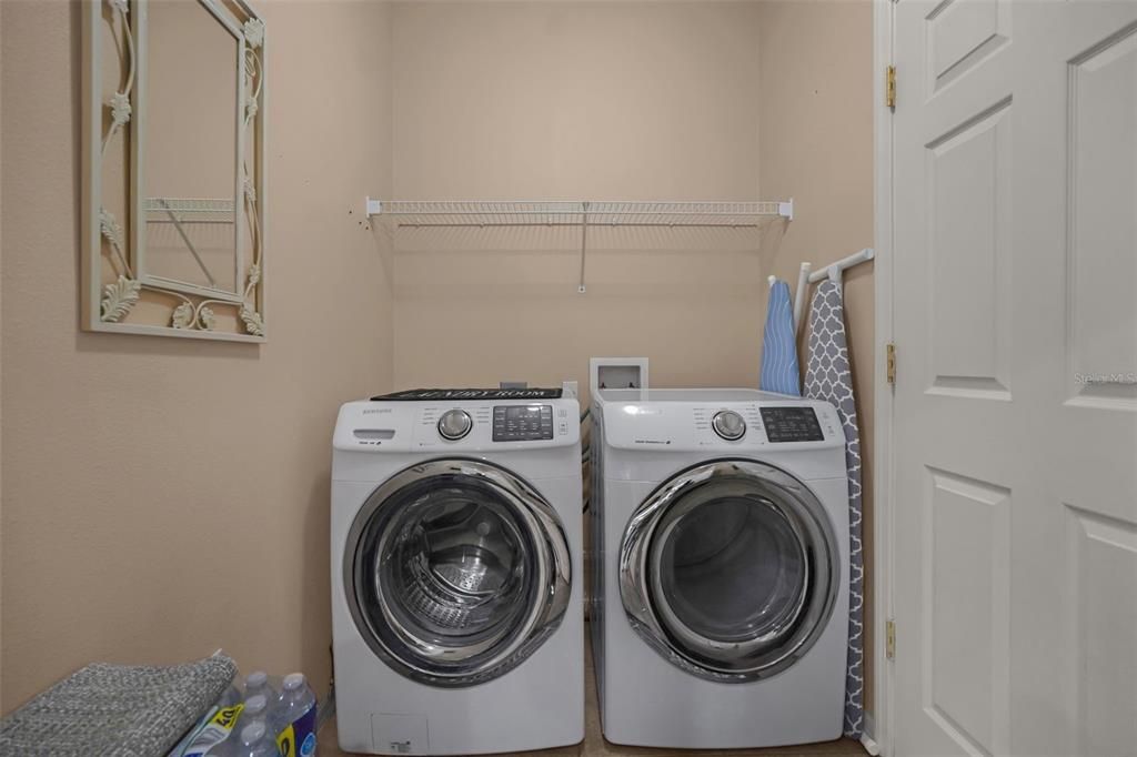 En Venta: $310,000 (3 camas, 2 baños, 1833 Pies cuadrados)