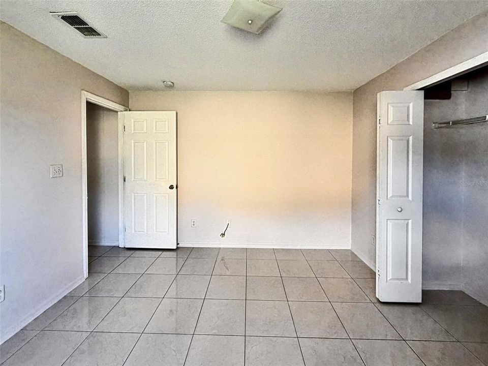 For Sale: $360,000 (3 beds, 2 baths, 1862 Square Feet)