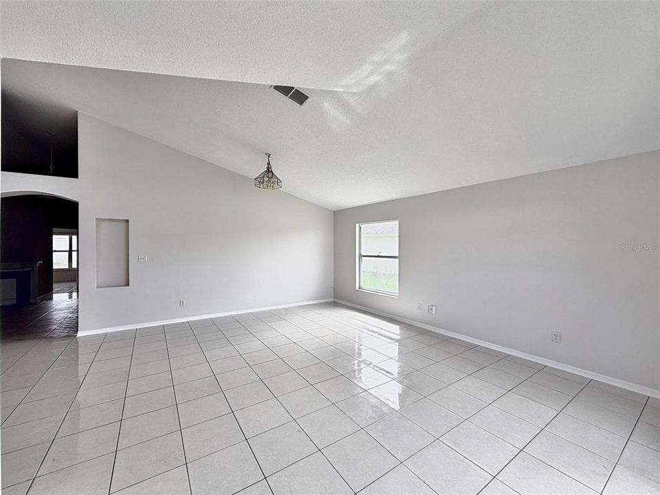 For Sale: $360,000 (3 beds, 2 baths, 1862 Square Feet)