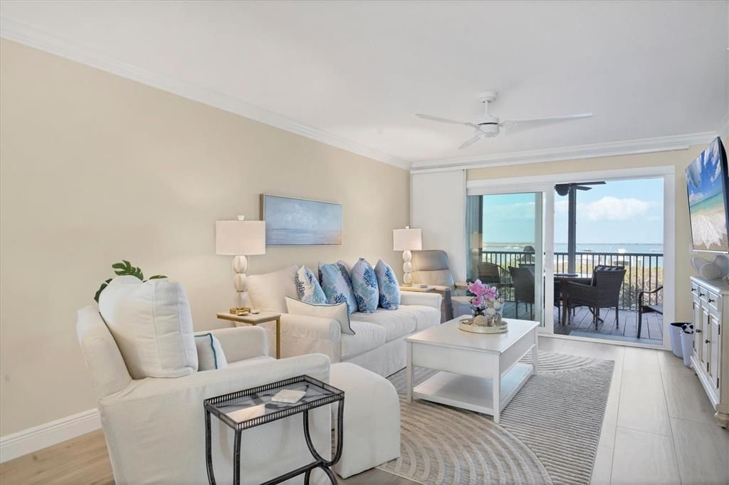 For Sale: $1,239,000 (2 beds, 2 baths, 1248 Square Feet)