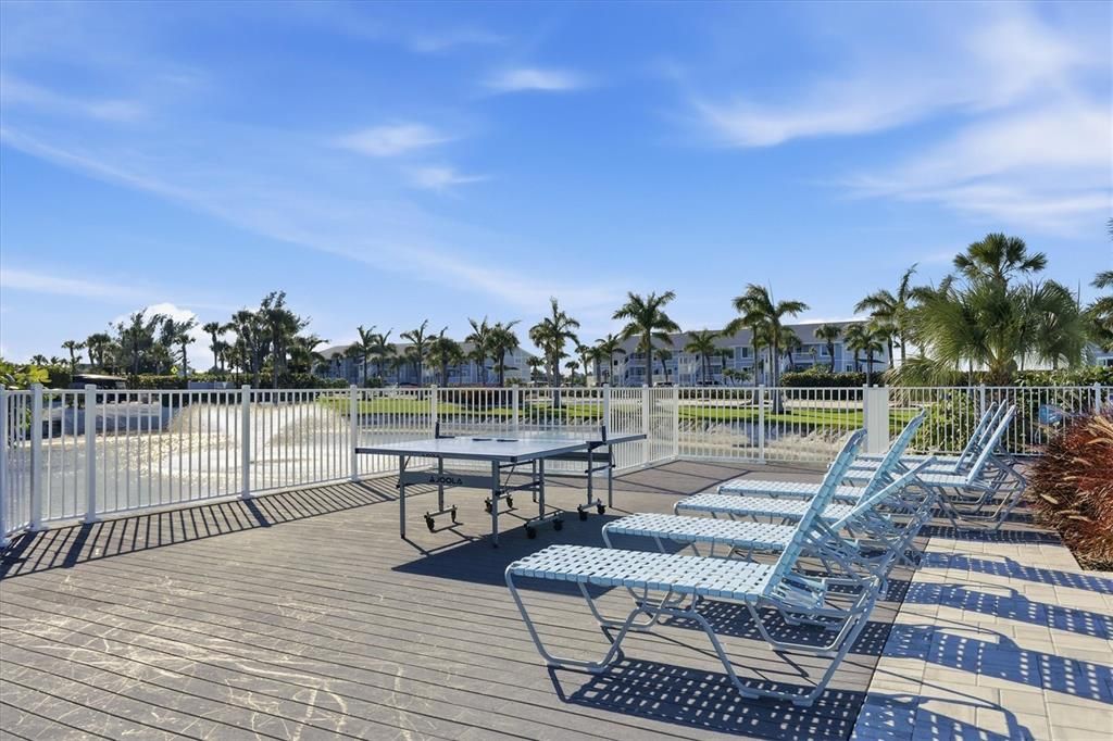For Sale: $1,239,000 (2 beds, 2 baths, 1248 Square Feet)