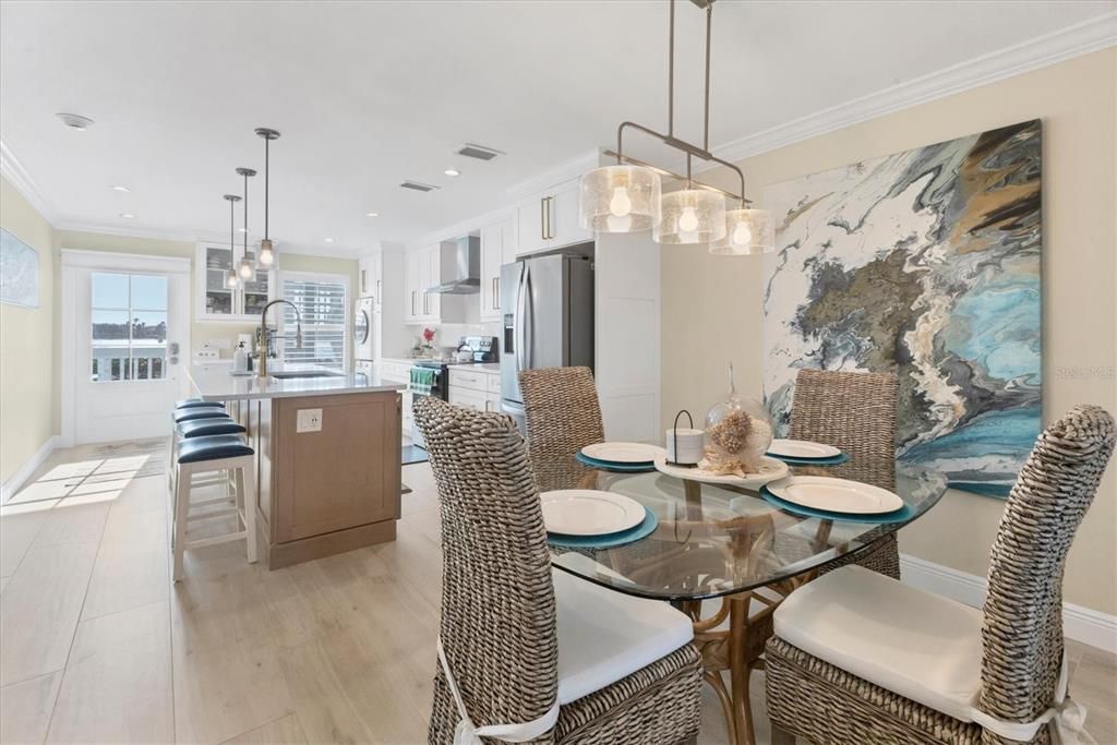 For Sale: $1,239,000 (2 beds, 2 baths, 1248 Square Feet)